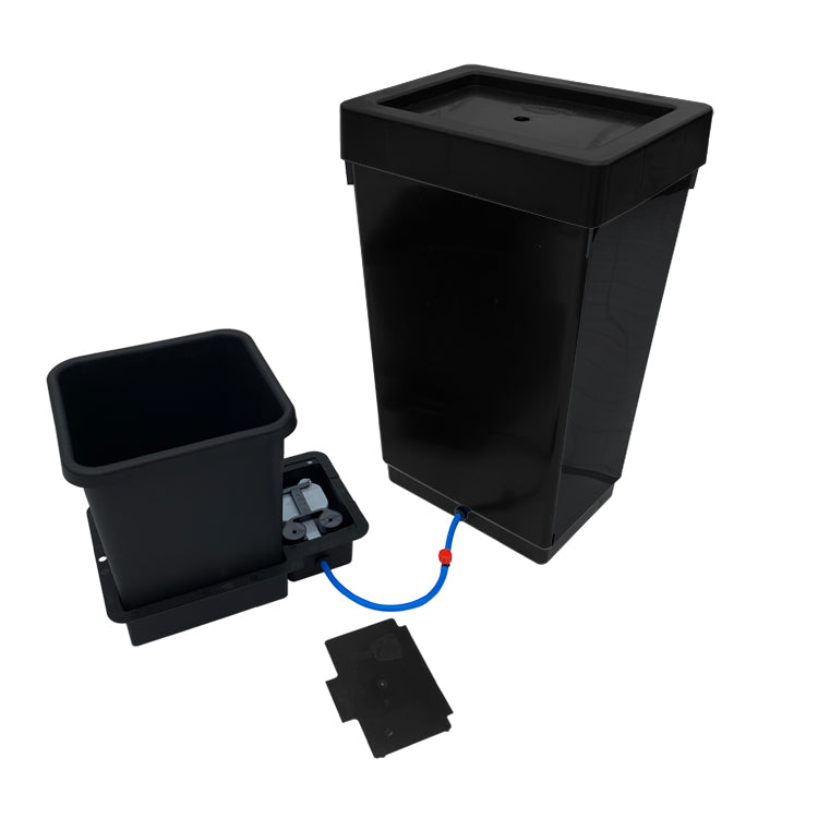 
            
                Load image into Gallery viewer, Autopot 1 15L Pot System with water tank.
            
        